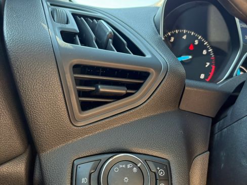 Used 2013 Ford Escape SE image 35