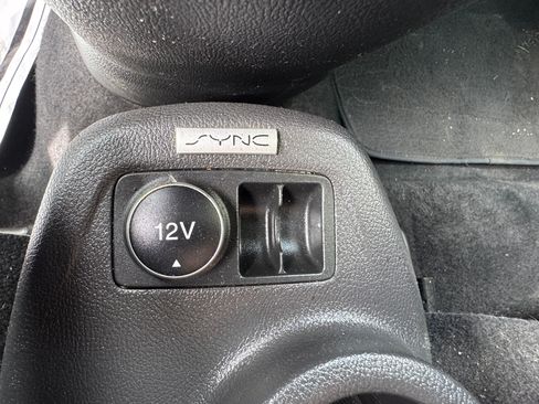 Used 2017 Ford Transit Connect XLT Long Wheel Base FWD image 16