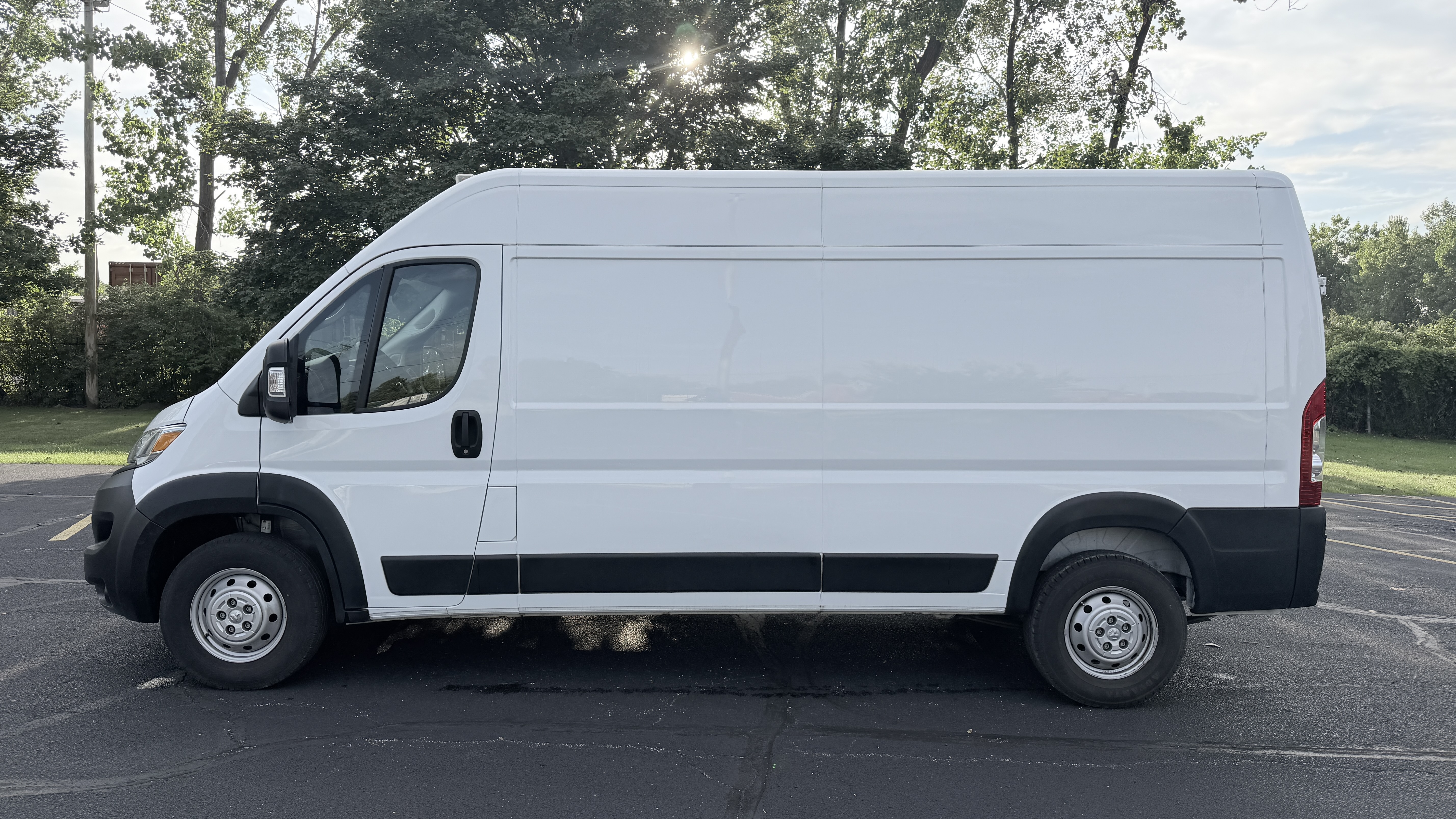Used 2023 RAM ProMaster 2500 159 High Roof FWD image 8