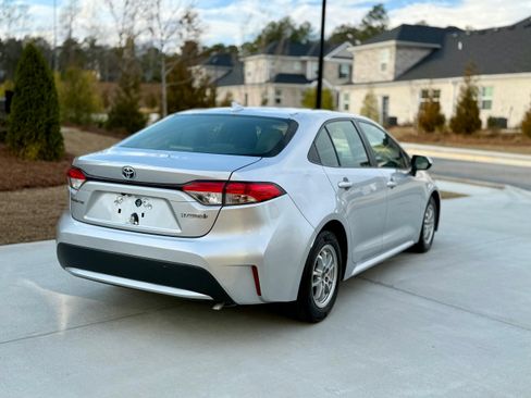 Used 2022 Toyota Corolla LE image 5