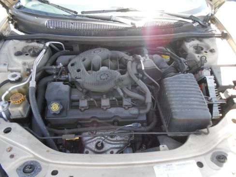 Used 2003 Chrysler Sebring LXi image 19