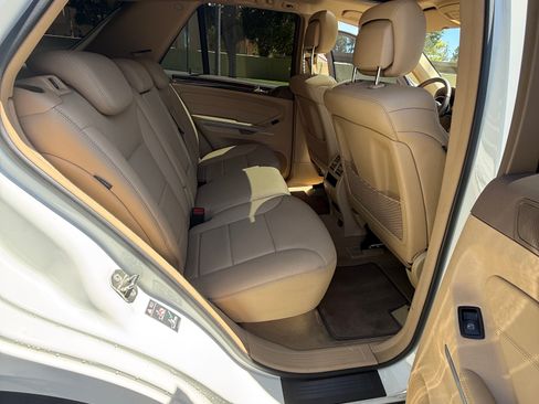 Used 2010 Mercedes-Benz ML 350 2WD image 10