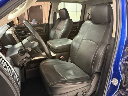 Used 2015 RAM 1500 4x4 Crew Cab Laramie image 14