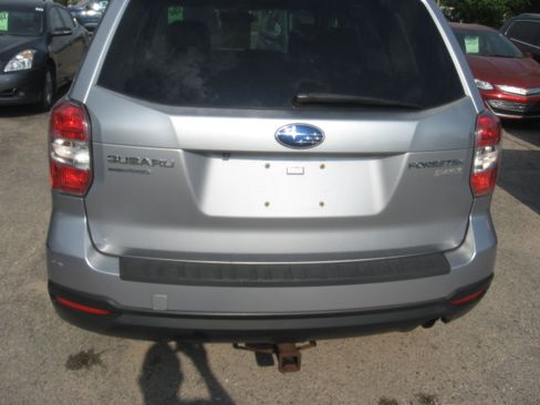 Used 2015 Subaru Forester 2.5i Premium AWD/4WD image 5