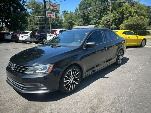Used 2016 Volkswagen Jetta Sport Sedan FWD image 1