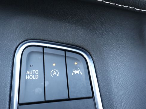 Used 2024 Cadillac Escalade ESV Luxury image 32