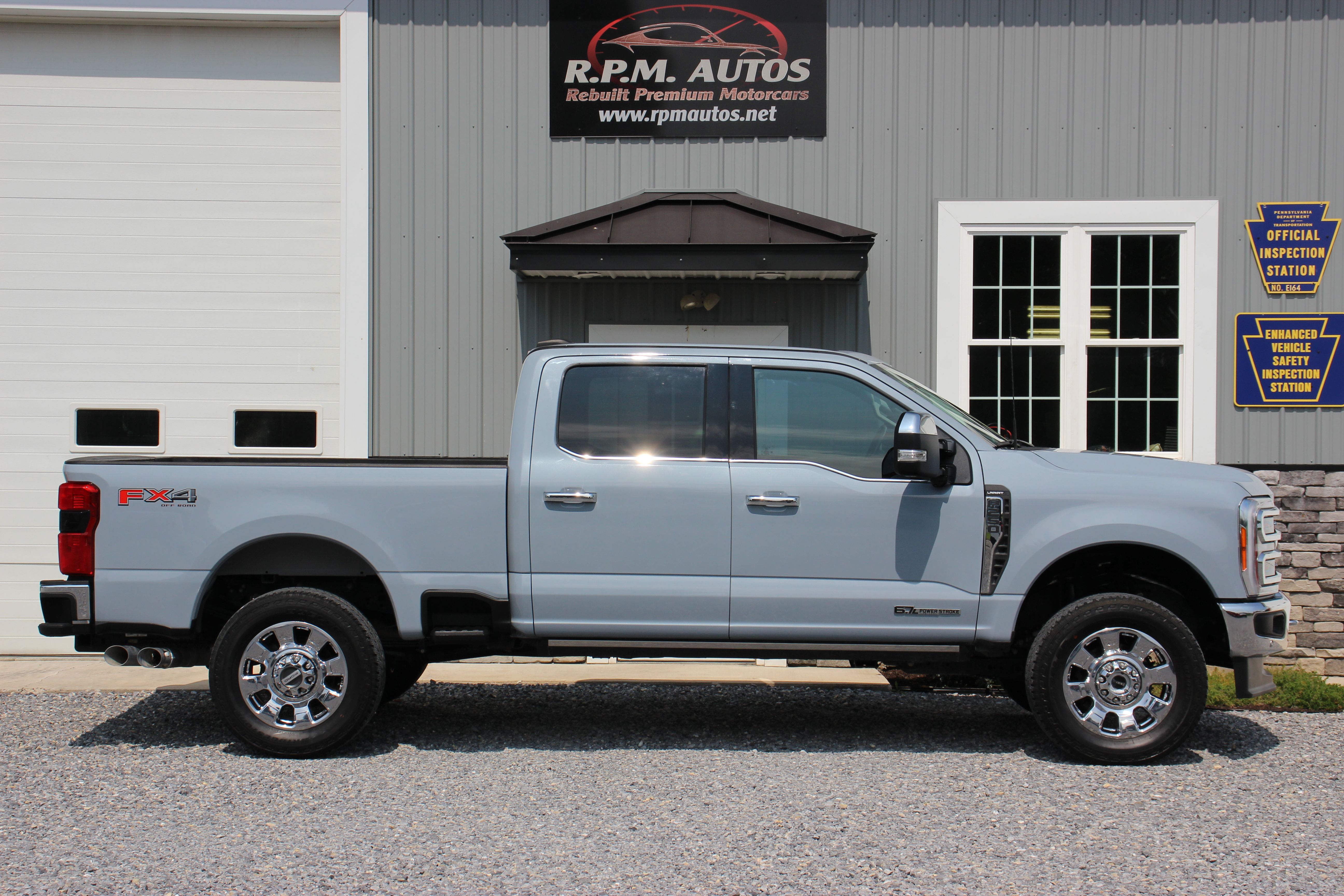 Used 2024 Ford F250 4x4 Crew Cab Super Duty image 5