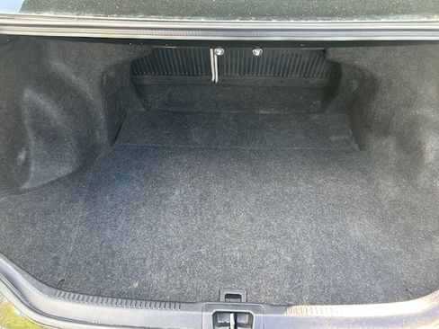 Used 2015 Toyota Camry LE image 24