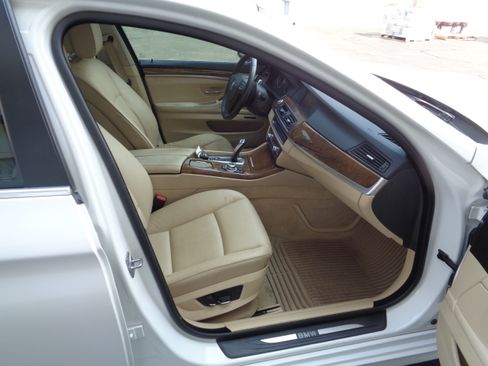 Used 2011 BMW 535i xDrive Sedan AWD/4WD image 7