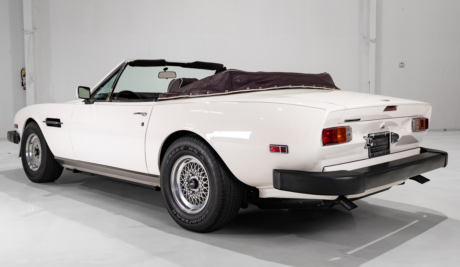 Used 1988 Aston Martin V8 Vantage RWD image 10