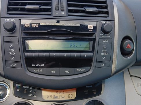 Used 2011 Toyota RAV4 Limited image 17