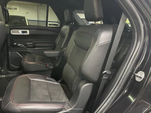 Certified 2022 Ford Explorer ST-Line image 17