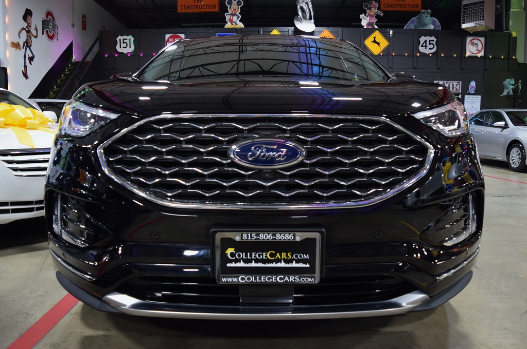 Used 2021 Ford Edge Titanium FWD image 10