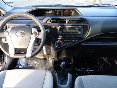 Used 2013 Toyota Prius C One image 16