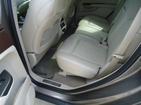 Used 2012 Cadillac SRX AWD Performance image 4