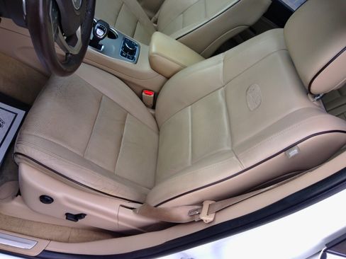 Used 2014 Jeep Grand Cherokee Overland image 49