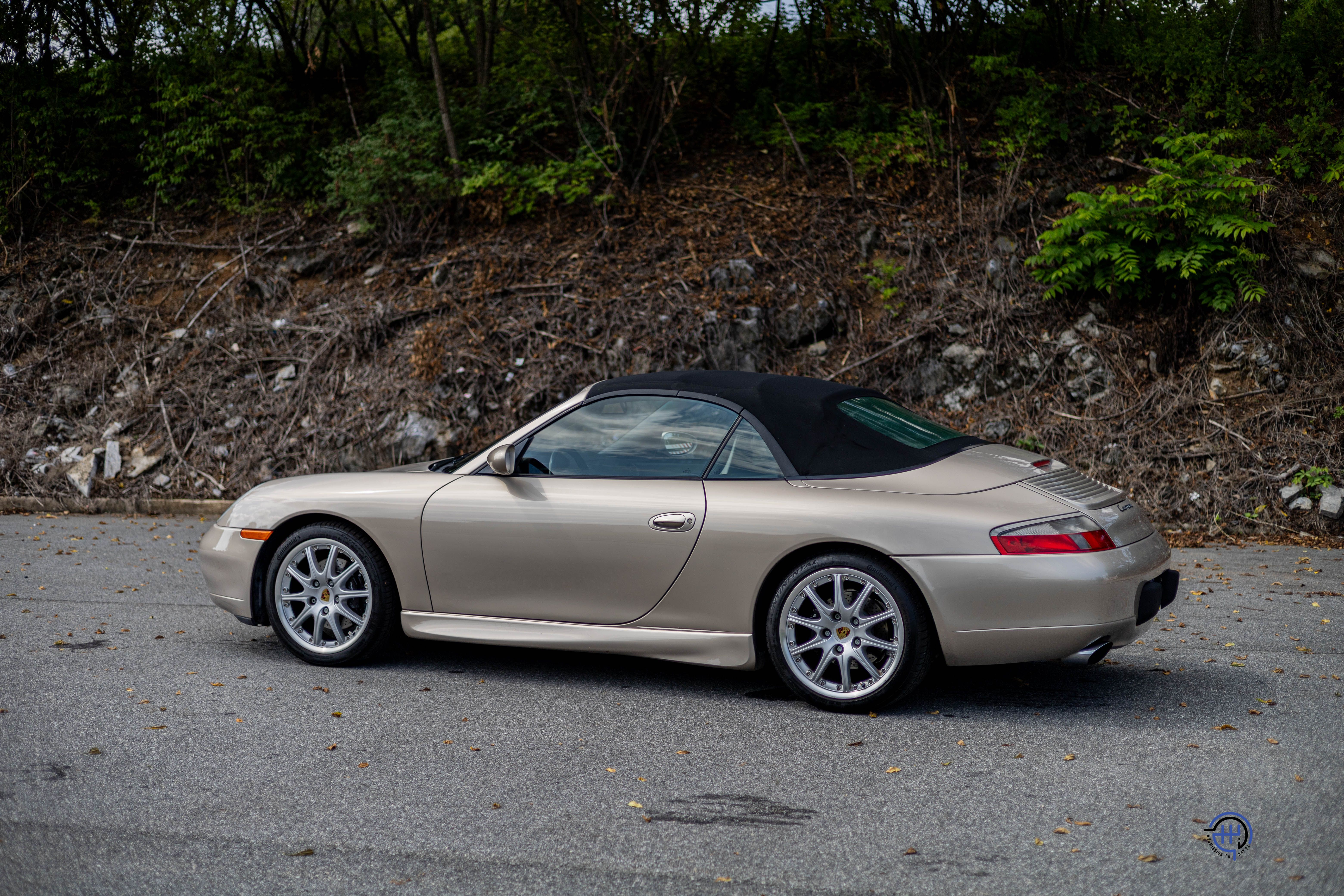 Used 2000 Porsche 911 Carrera Cabriolet RWD image 9