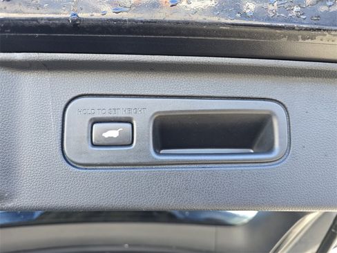 Used 2023 Honda Pilot Elite image 31