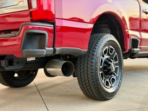 Used 2024 Ford F350 Platinum image 12