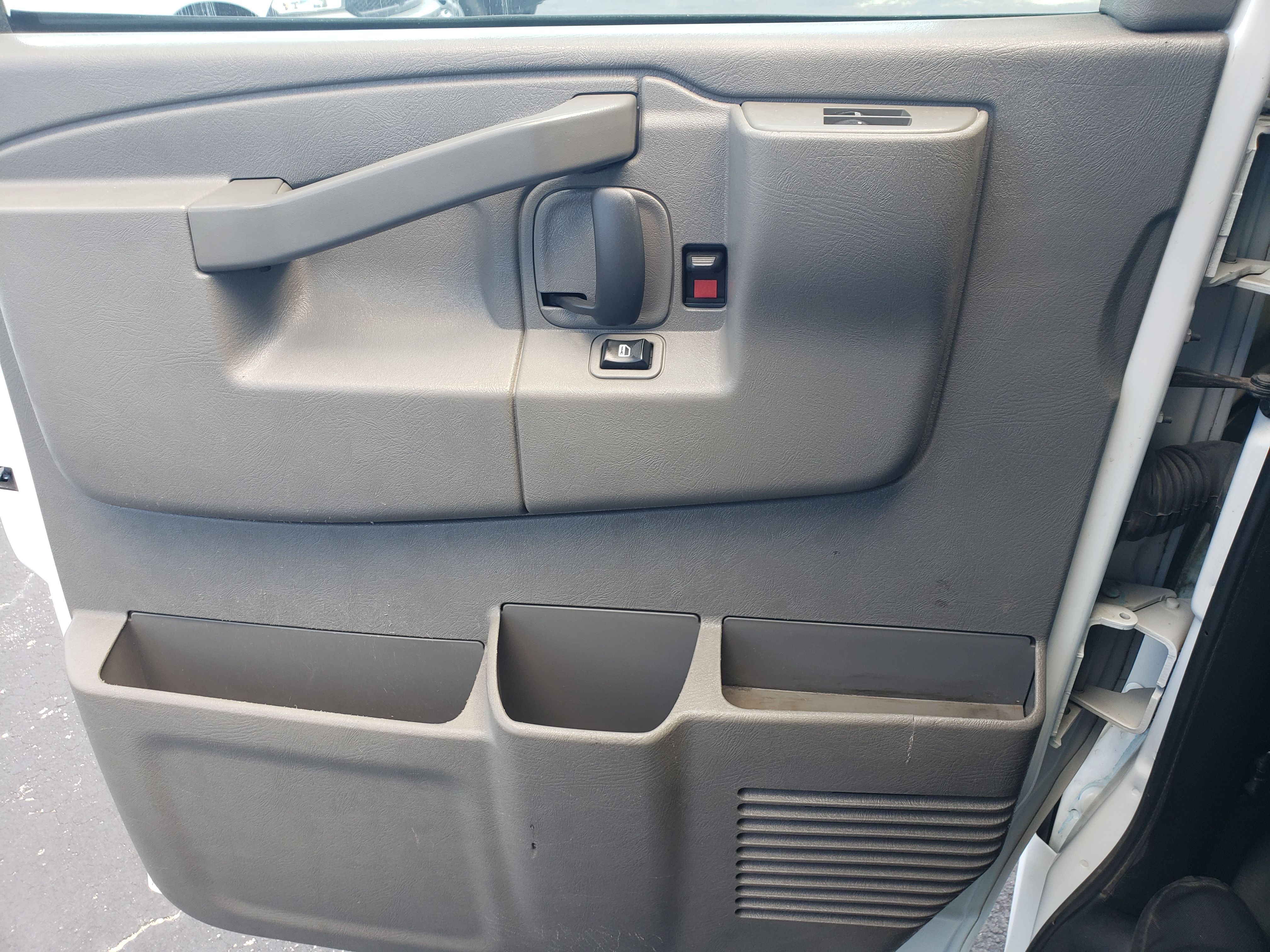 Used 2021 Chevrolet Express 2500 UNAVAIL RWD image 11