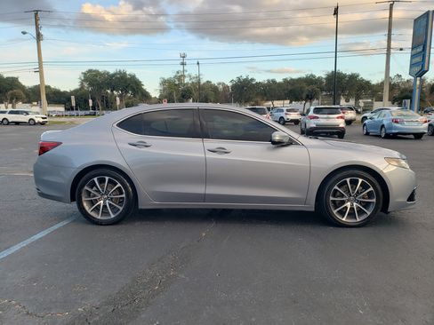 Used 2015 Acura TLX FWD image 4