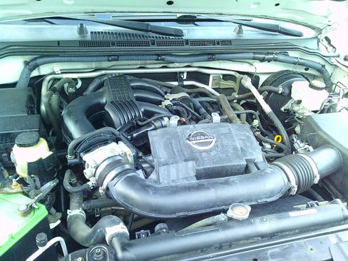 Used 2011 Nissan Xterra X image 7