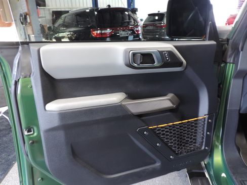 Used 2023 Ford Bronco 4-Door Badlands AWD/4WD image 37