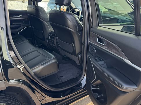 Used 2024 Jeep Grand Cherokee Limited 4xe image 8