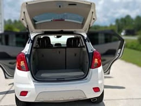 Used 2014 Buick Encore Premium image 4