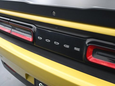 Used 2021 Dodge Challenger R/T Scat Pack image 15