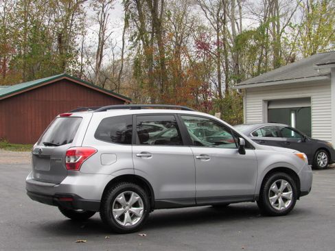 Used 2014 Subaru Forester 2.5i Premium image 11