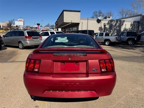 Used 2000 Ford Mustang image 3