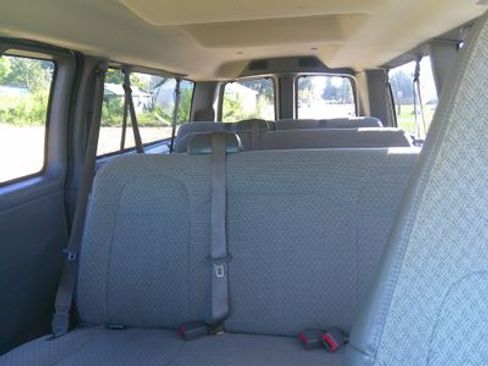 Used 2019 Chevrolet Express 3500 LS image 9