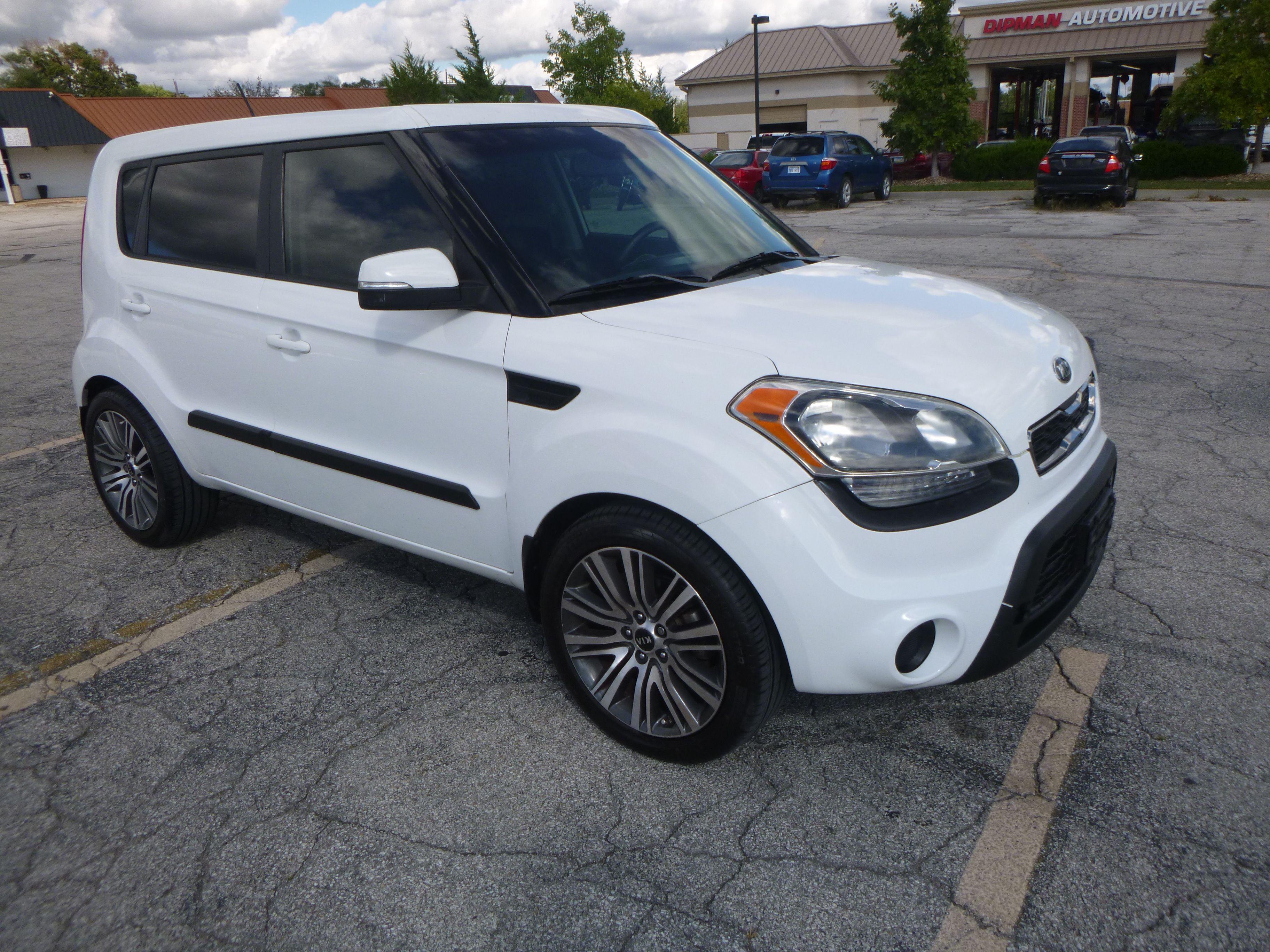Used 2013 Kia Soul + FWD Hatchback 2.0L 4-Cyl image 5