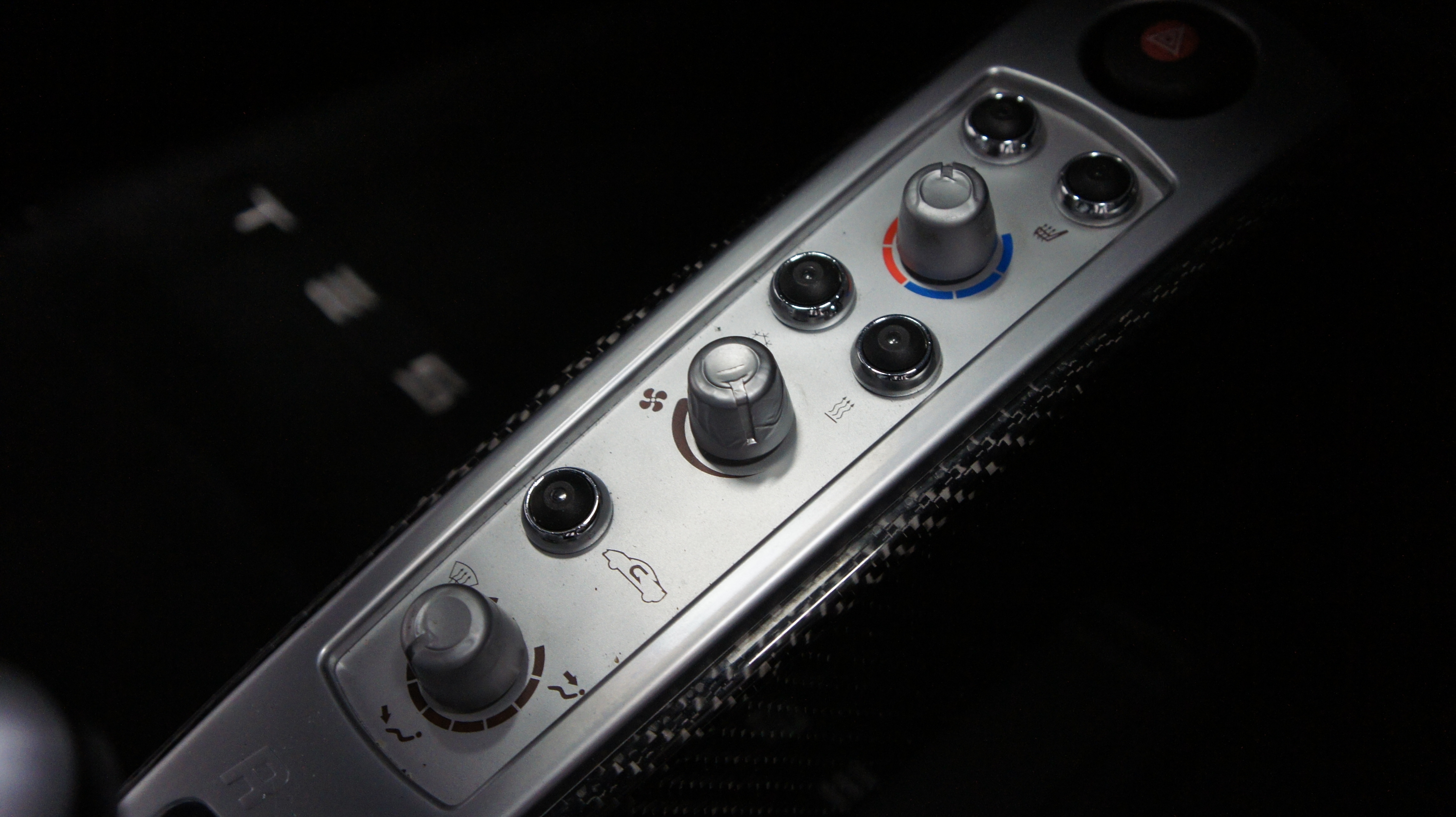 Used 2008 Tesla Roadster RWD image 29