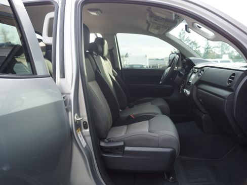 Used 2015 Toyota Tundra SR image 15
