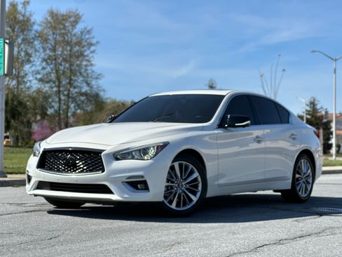 Used 2021 INFINITI Q50 Luxe image 1