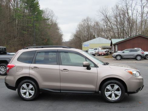 Used 2014 Subaru Forester 2.5i Premium image 16