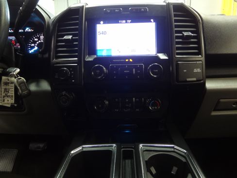 Used 2019 Ford F150 STX image 21