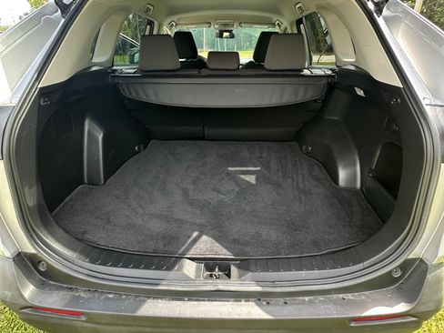 Used 2021 Toyota RAV4 XLE image 11