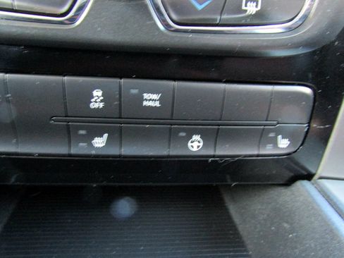 Used 2017 RAM 1500 Sport image 25