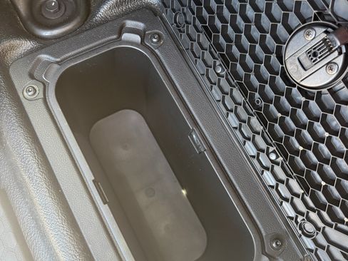 Used 2019 RAM 1500 2WD Crew Cab Classic Tradesman image 17