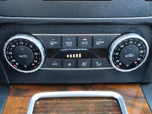 Used 2013 Mercedes-Benz GLK 350 4MATIC image 22