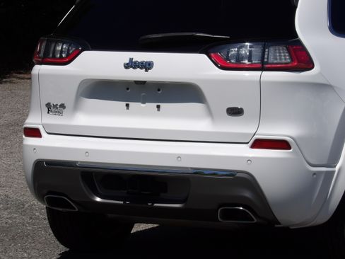 Used 2019 Jeep Cherokee 4WD Overland image 14