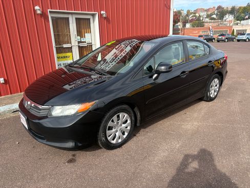 Used 2012 Honda Civic LX image 2