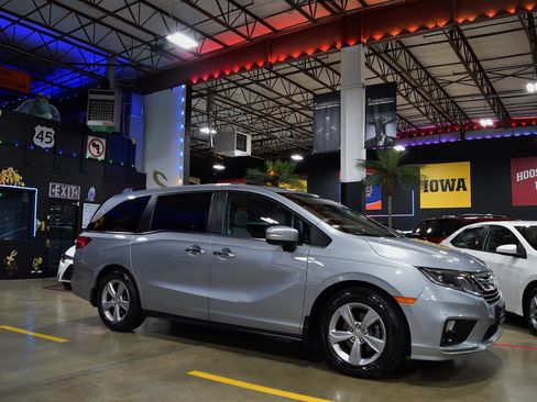 Used 2018 Honda Odyssey EX-L image 7