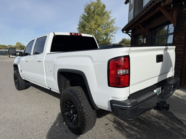Used 2017 GMC Sierra 2500 4x4 Crew Cab SLE image 3