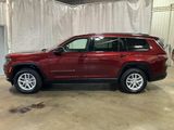Used 2023 Jeep Grand Cherokee L Laredo image 2