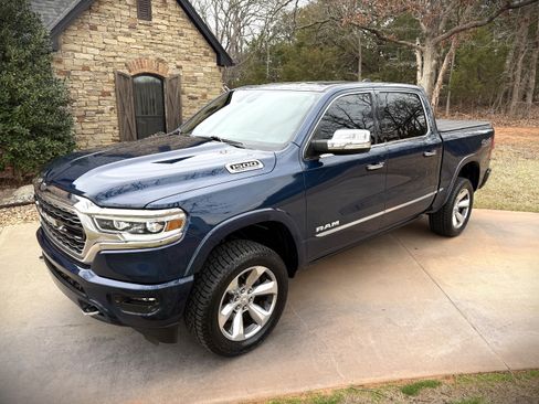 Used 2021 RAM 1500 Limited image 1