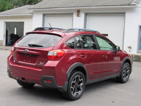 Used 2013 Subaru XV Crosstrek 2.0i Premium AWD/4WD image 8